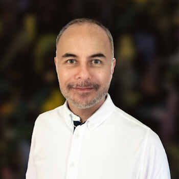 José Francisco Suárez Sánchez (M.D.) - Facharzt für Plastische und Ästhetische Chirurgie Central Aesthetics by Dr. Deb